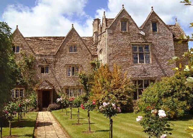 Kelmscott Manor